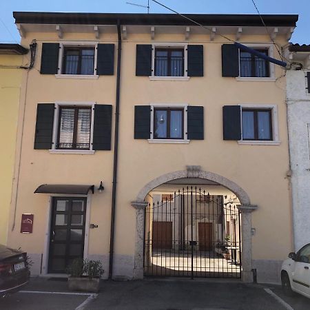 La Casa Della Ada Hotel Castelnuovo del Garda Exterior foto