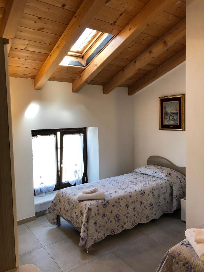 La Casa Della Ada Hotel Castelnuovo del Garda Exterior foto
