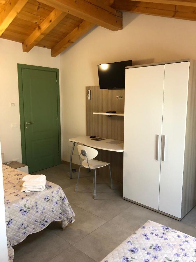 La Casa Della Ada Hotel Castelnuovo del Garda Exterior foto
